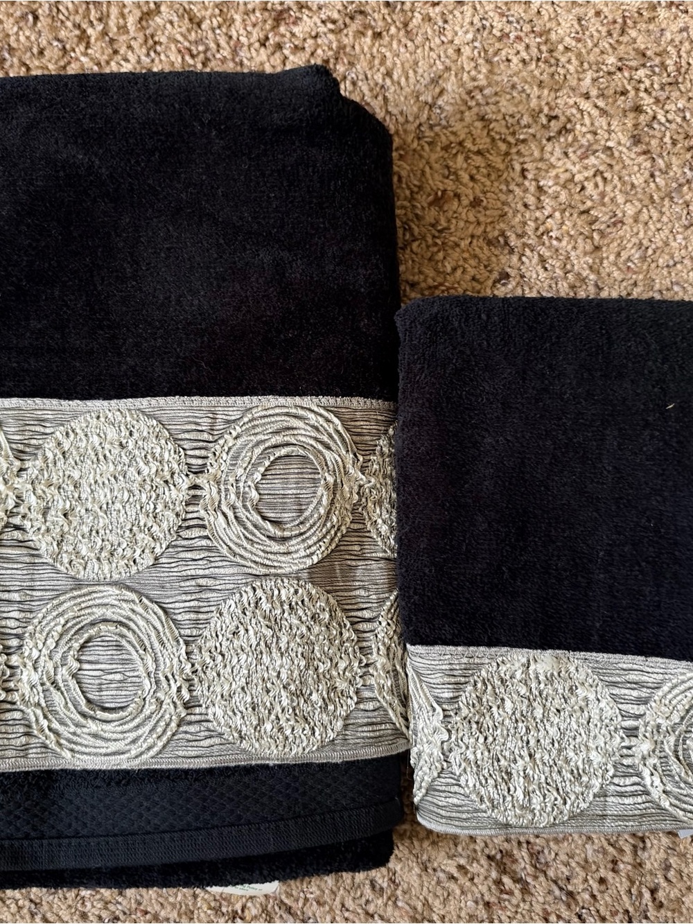 Avanti Black galaxy bath & hand towel